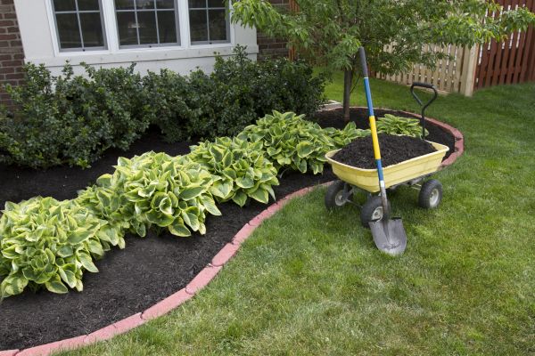 Landscape Mulching in Camas
